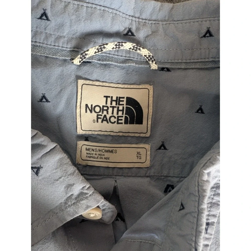 The North Face Mens Short Sleeve Button Down Shirt Blue Teepee Print XL‎